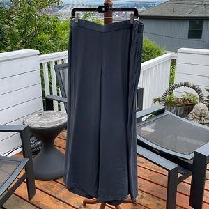 Steel grey Eileen Fisher silk wide legged ankle plants with pockets - size Large